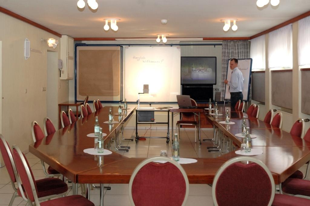 Hotel Excelsior Kassel Ngoại thất bức ảnh